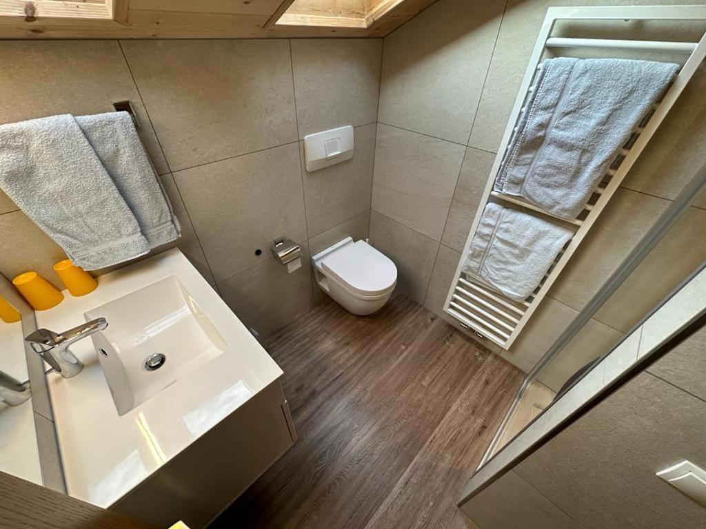 Alpenrose Apartment Мелтина Екстериор снимка
