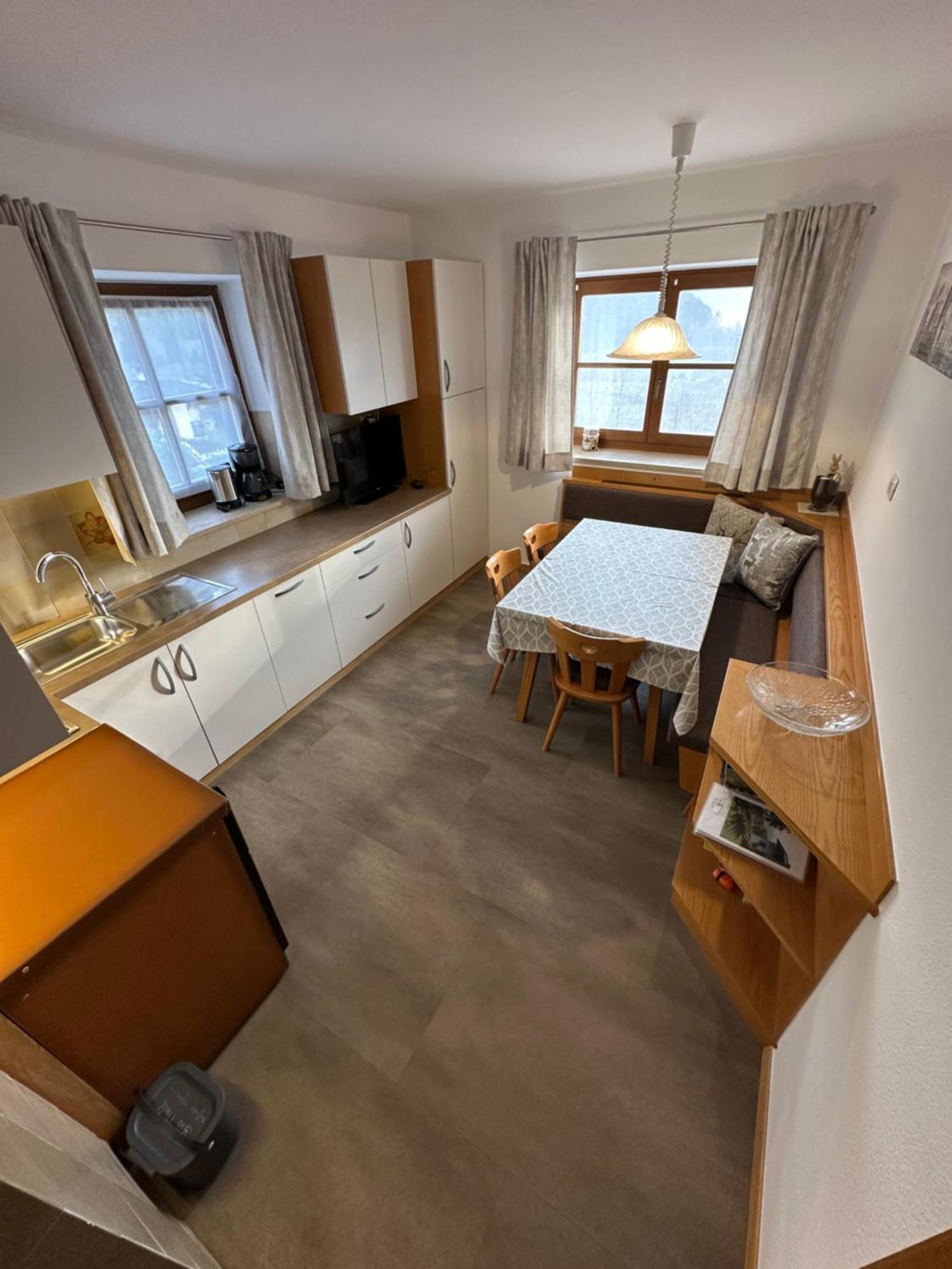 Alpenrose Apartment Мелтина Екстериор снимка