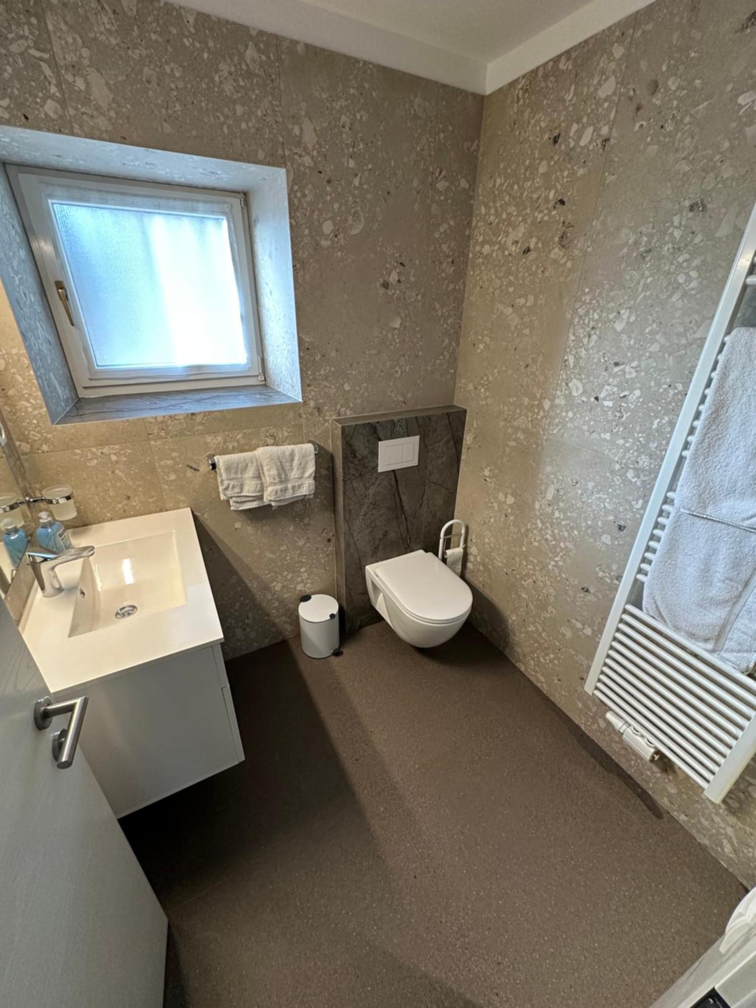 Alpenrose Apartment Мелтина Екстериор снимка