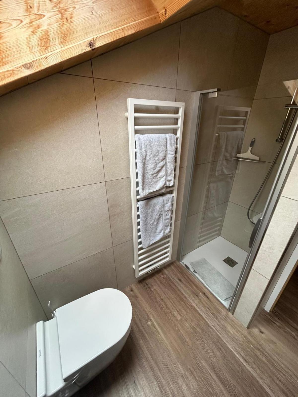 Alpenrose Apartment Мелтина Екстериор снимка